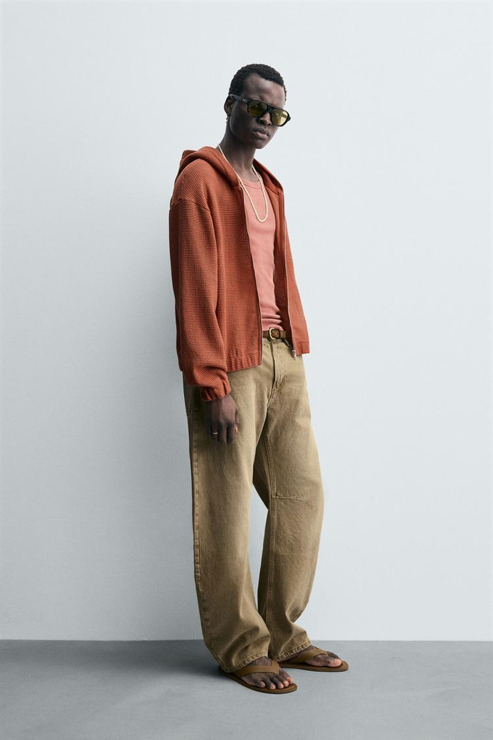 ZARA ТОЛСТОВКА С КАПЮШОНОМ, КРАСНОВАТЫЙ