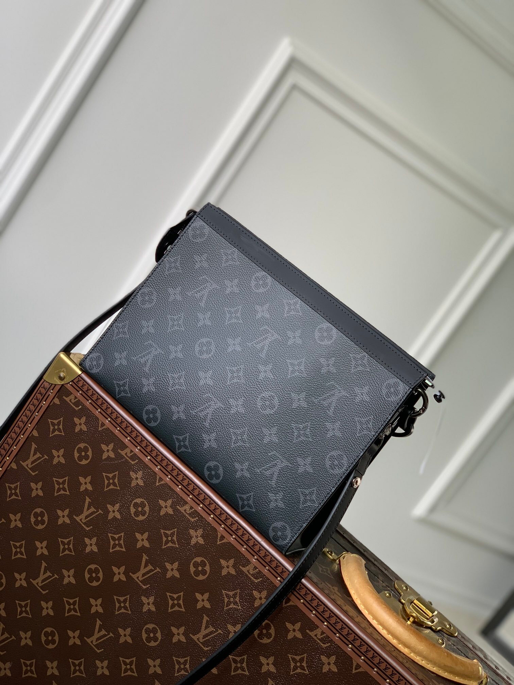 Louis Vuitton Toiletry Pouch 26