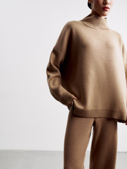 Свитер WEEKEND, бежевый