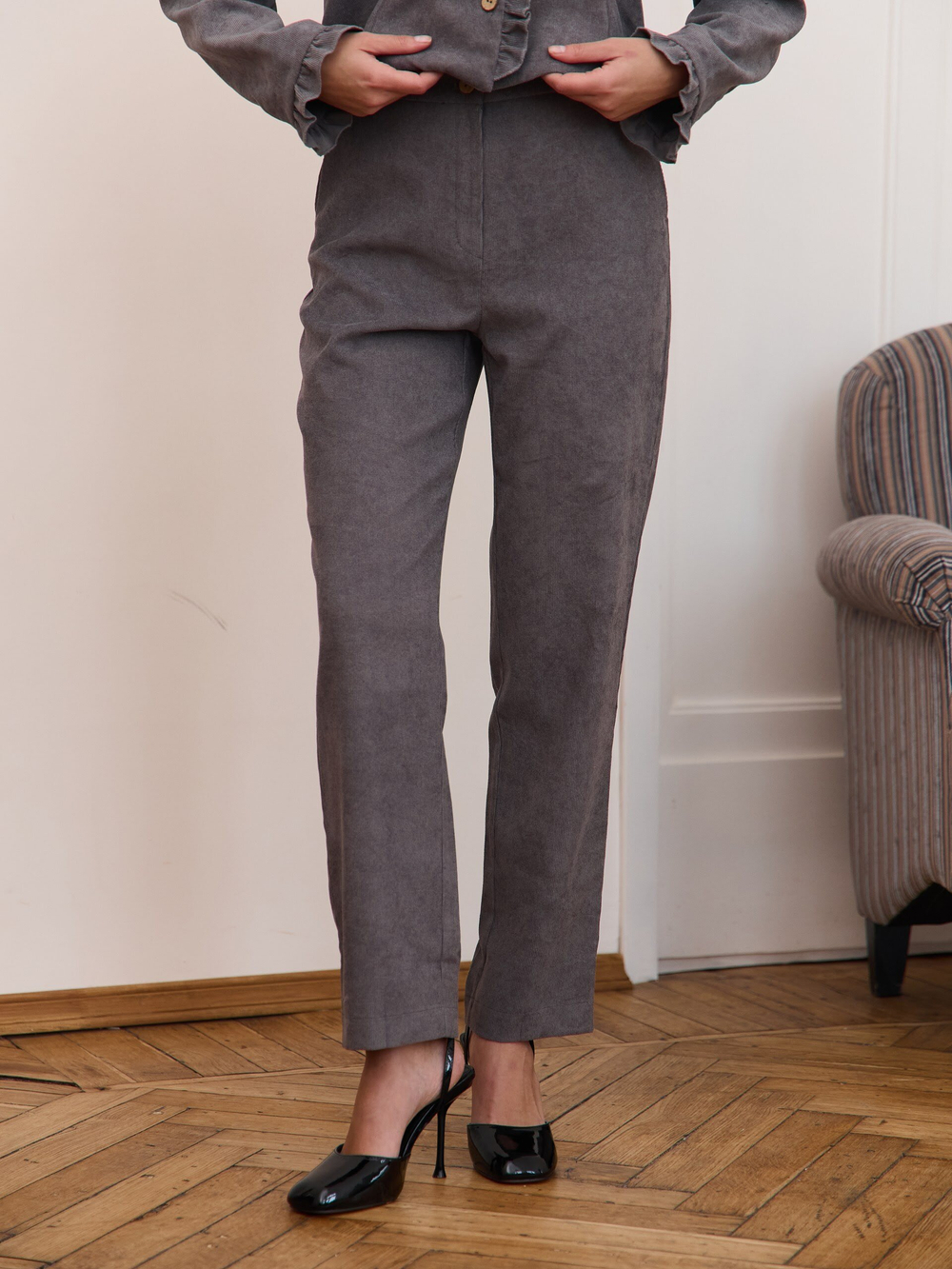 Брюки классические вельветовые