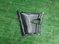 Воздуховод переднего бампера Hongqi E-HS9 (20-нв)