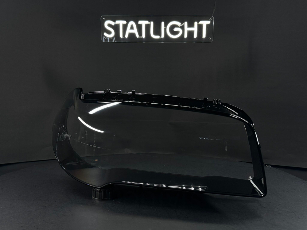 Правое стекло фары BMW X3 E83 2004-2010 рест