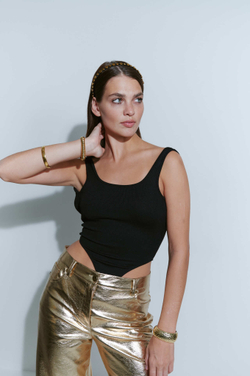 Ободок с золотыми клепками