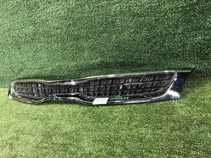 Решетка радиатора KIA Rio 4 X-Line (2017-2020)