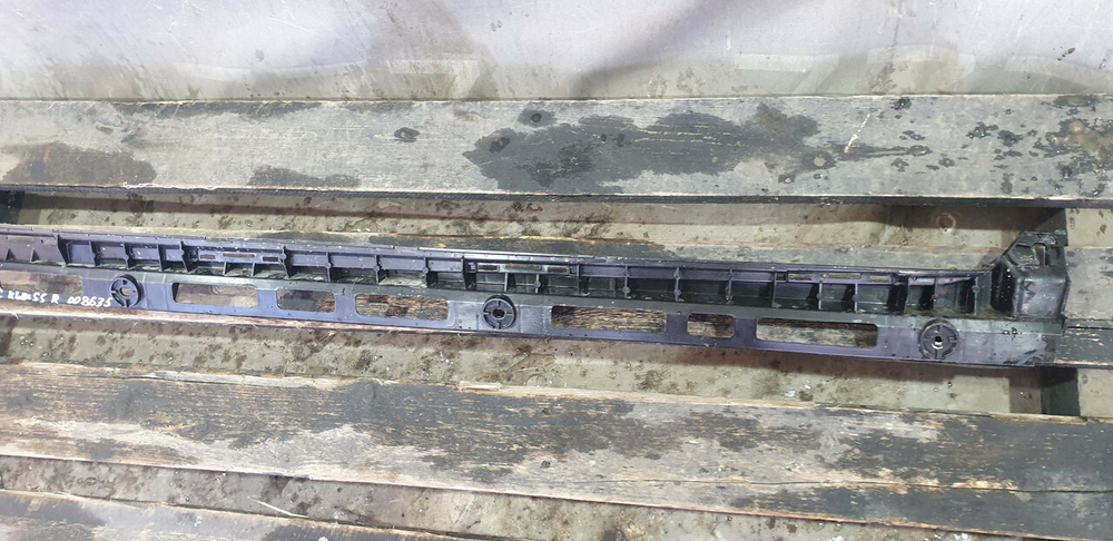 Кронштейн порога правый Mercedes GLC (X253) Б/У Оригинал A2536980227