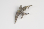Винтажная брошь в виде ласточки