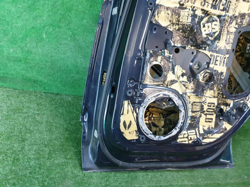 Дверь задняя правая Bentley Bentayga (2015-н.в.)