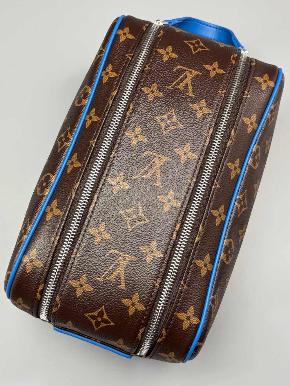 Косметичка Louis Vuitton
