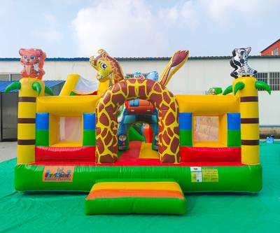 Коммерческий надувной батут «Сафари-экскурсия 3», 5x5x2.8 м.