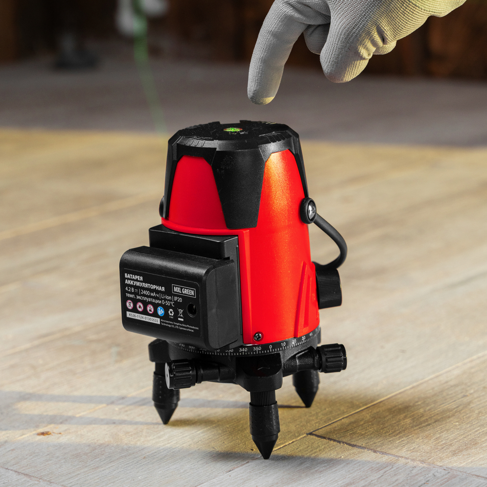 Лазерный уровень MXL GREEN, 30 м, зеленый луч, акк. Li 2400 mAh, сумка, резьба 5/8" MTX