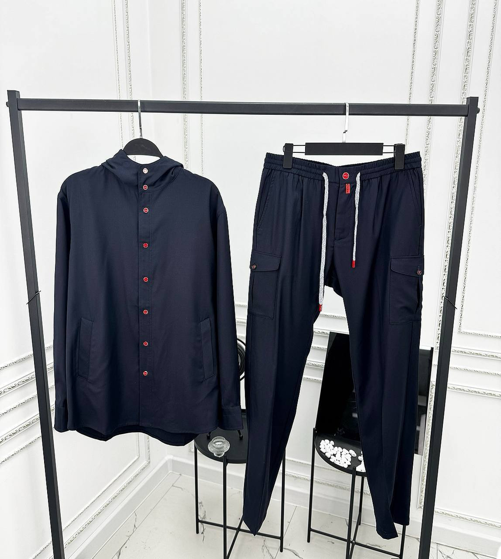 Костюм Kiton