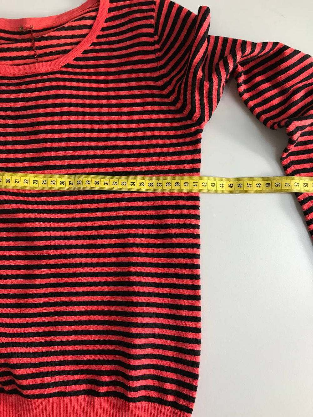 Джемпер для активного образа, визуально на 44 размер, новый