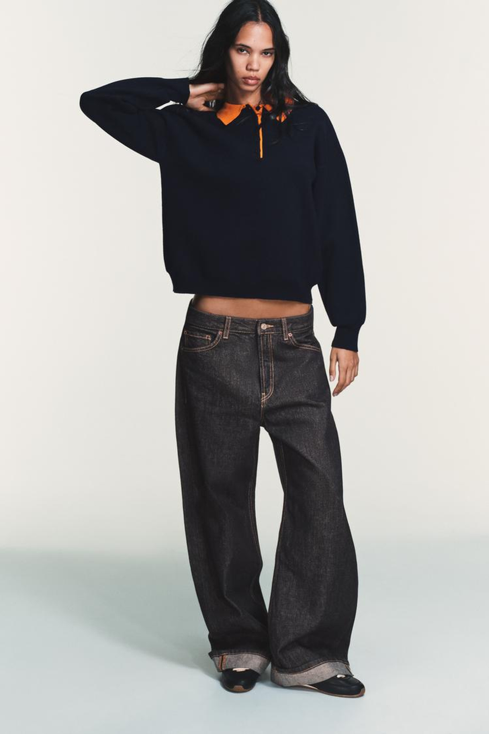 ZARA ВЯЗАНЫЙ ДЖЕМПЕР ПОЛО С КОНТРАСТНЫМ ВОРОТНИКОМ, СИНИЙ