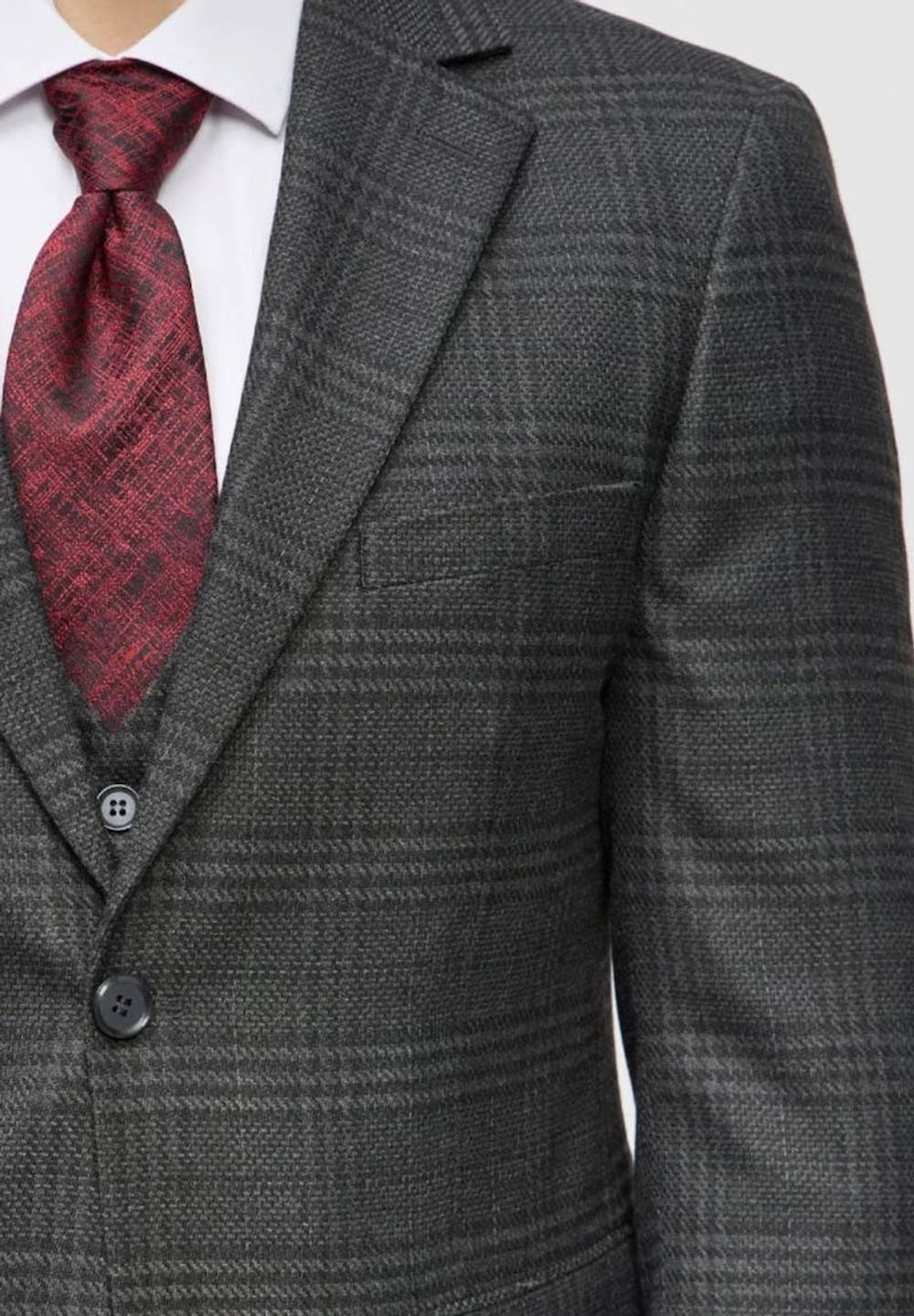 Мужской классический костюм в клетку (серый) В63