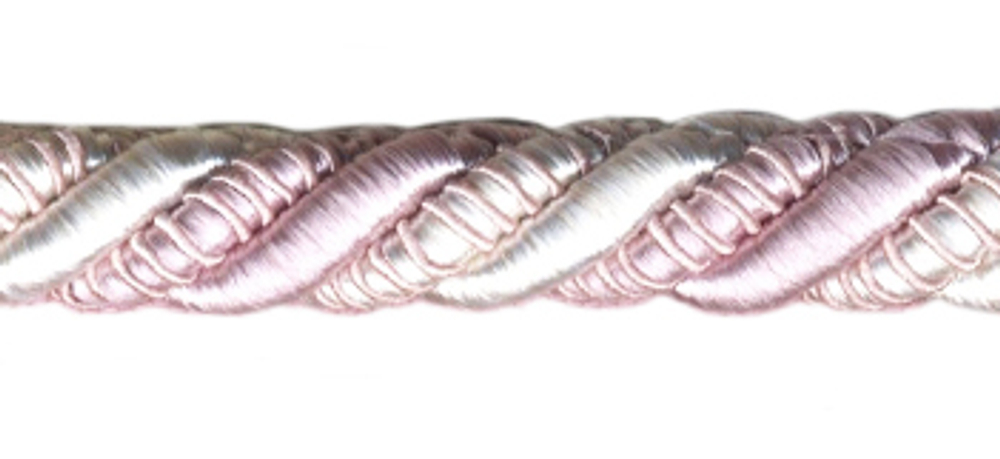 10000/32  Шнур с ресничкой