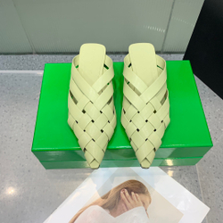 Bottega Veneta Alfie Slipper