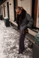 Пуховик из шерсти с английским воротником