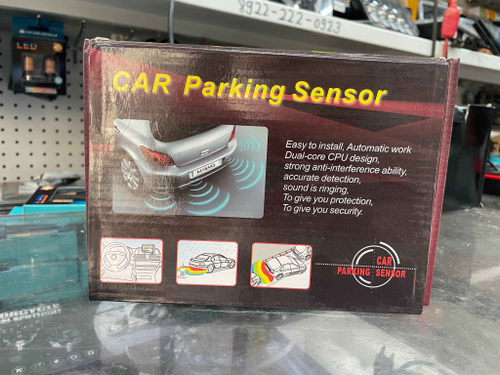 Парктроник (4 датчика+коннекторы, цветной светодиодный дисплей с цифровым табло)