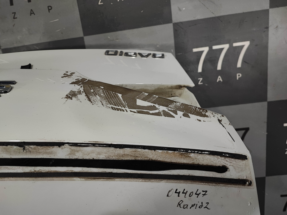 Крышка багажника Skoda Rapid 2 20-нв Б/У Оригинал 60U827025C