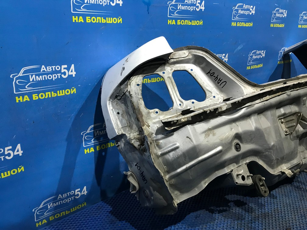 Панель задняя между задними крыльями Honda INSPIRE 1999