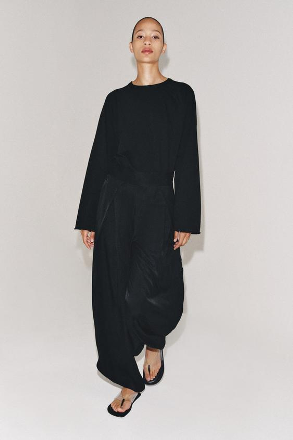 ZARA БРЮКИ С РАЗРЕЗАМИ — ZW COLLECTION, ЧЕРНЫЙ