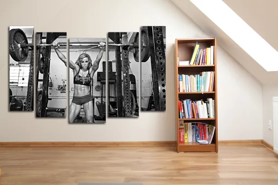 Модульная картина "Спортивная девушка"