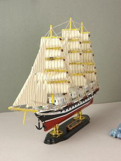 Meteor Lights Модель парусника Паллада, 52 см