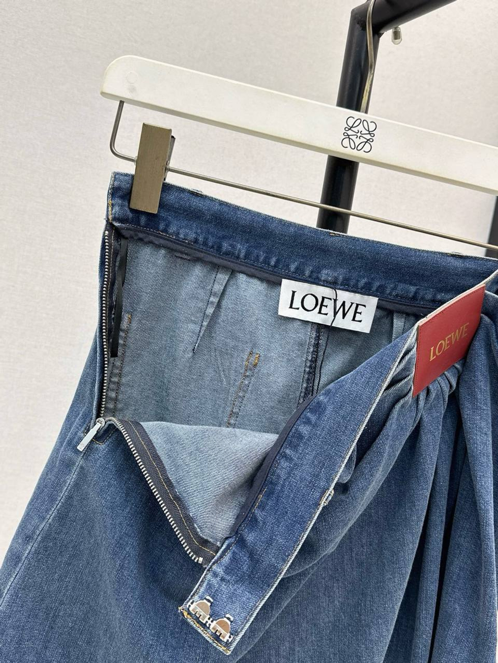 Костюм Loewe