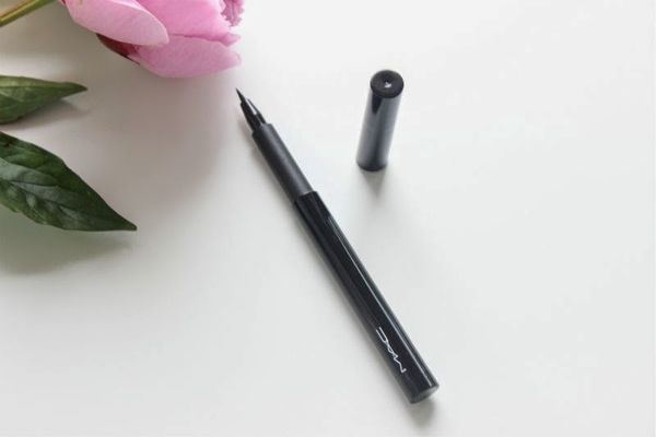 Набор карандашей для глаз и бровей Eye Liner In Rapid Black, 12 шт