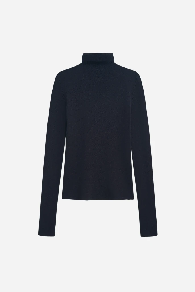 Вязаная водолазка