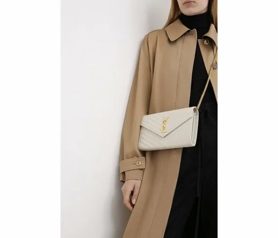 Сумка Saint Laurent Monogram Envelope белый