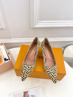 Louis Vuitton Blossom Pump