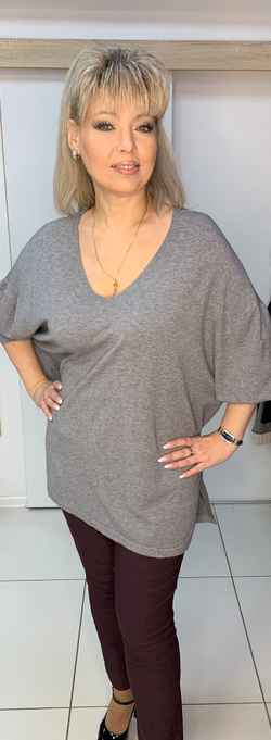 Удлиненный джемпер-туника с V-вырезом