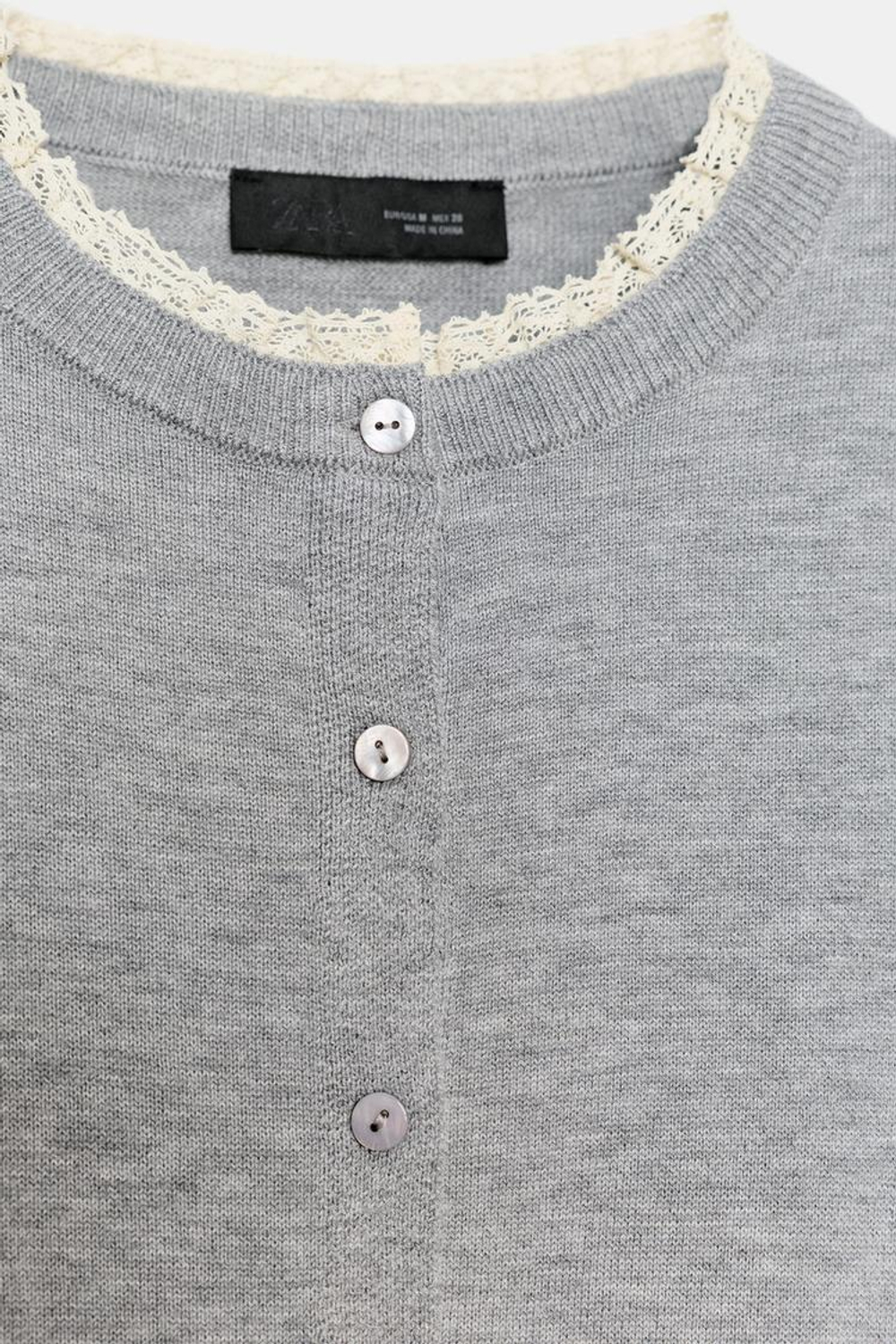 ZARА КАРДИГАН С КОМБИНИРОВАННОЙ КРУЖЕВНОЙ ОТДЕЛКОЙ, ЖЕМЧУЖНО-СЕРЫЙ