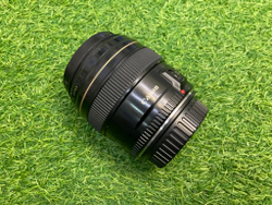 Canon EF 85mm 1.8 USM