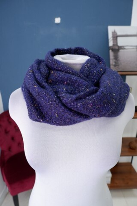 Шарф-снуд синий с люрексом