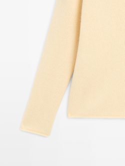 Massimo Dutti Свитер из 100% шерсти с V-образным вырезом, ванильный