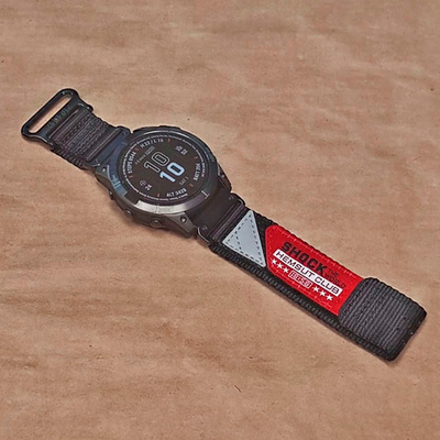 Ремешок Hemsut 26мм для Garmin нейлоновый дышащий с перфорацией на липучке (Черный)