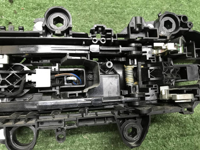 Ручка двери передняя правая RR Vogue 5 L460 21-нв