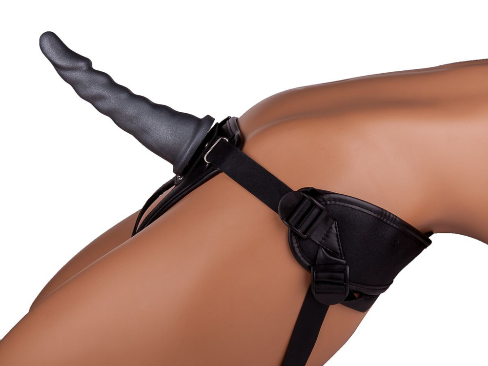 Насадка-фаллоимитатор на кожаных трусиках Harness Ultra Realistic 6,5 - 18,5 см. (Цвет: черный)