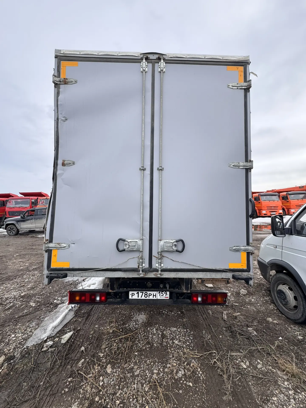 GAZ GAZELLE NEXT Бортовой (Евроборт) 278872 (Евроборт, Бензин/Газ, 2,7 л, 107 л.с.)