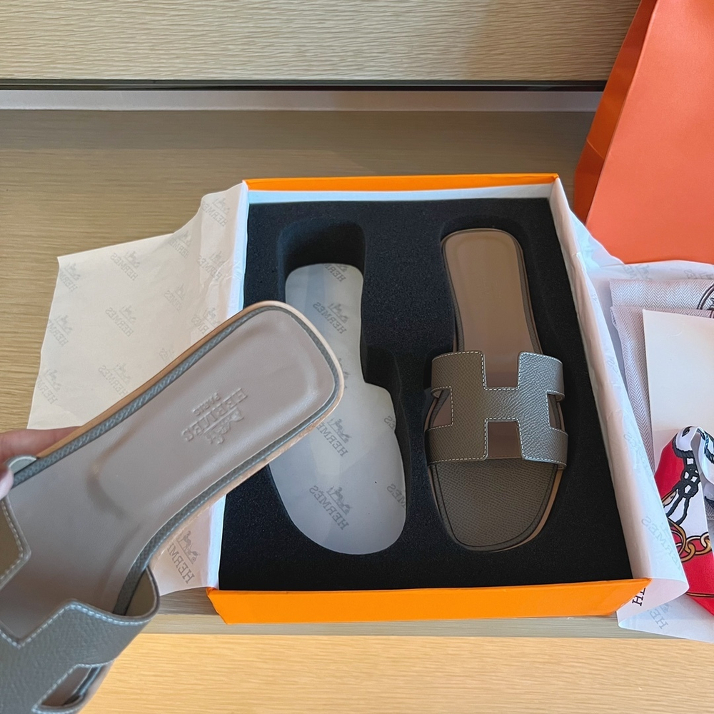 Hermes Oran Sandal