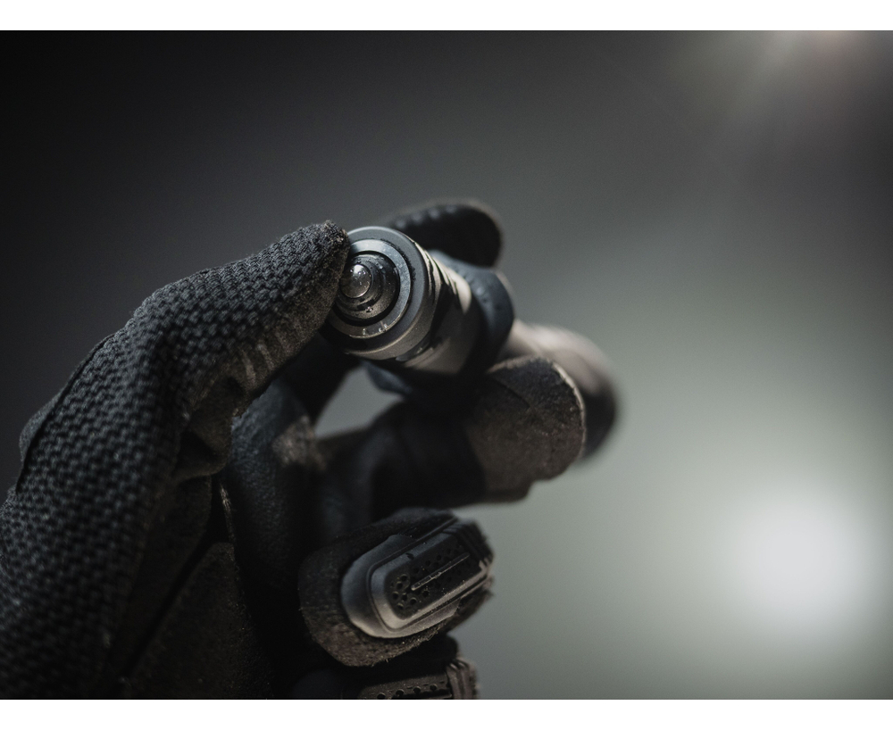 Armytek Predator Pro Magnet USB (теплый свет)