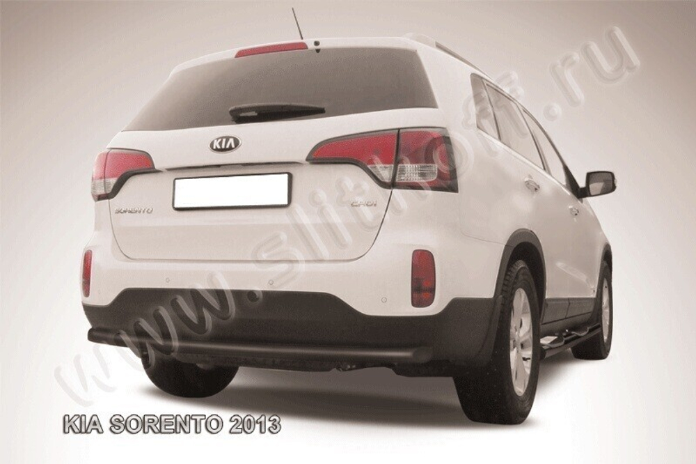 Защита заднего бампера Kia Sorento (2012-2021) d57 радиусная серебристая
