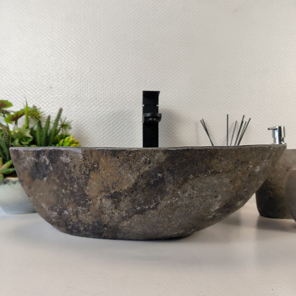 Раковина из речного камня RS-65367 48*37*15 0857