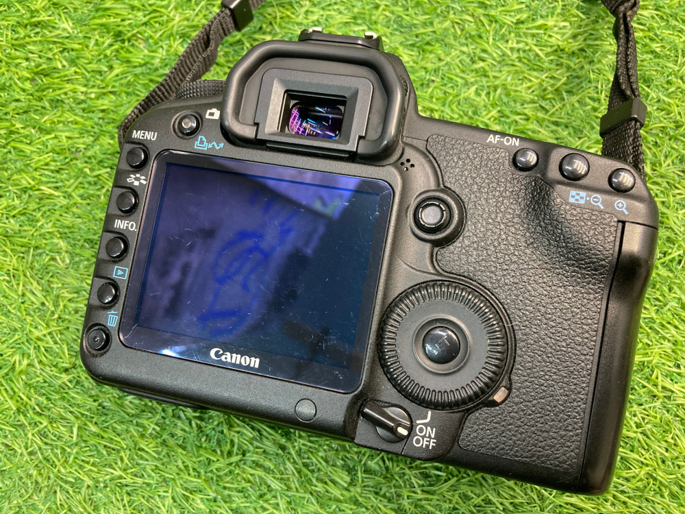 Canon EOS 5D Mark II 72.000 кадров