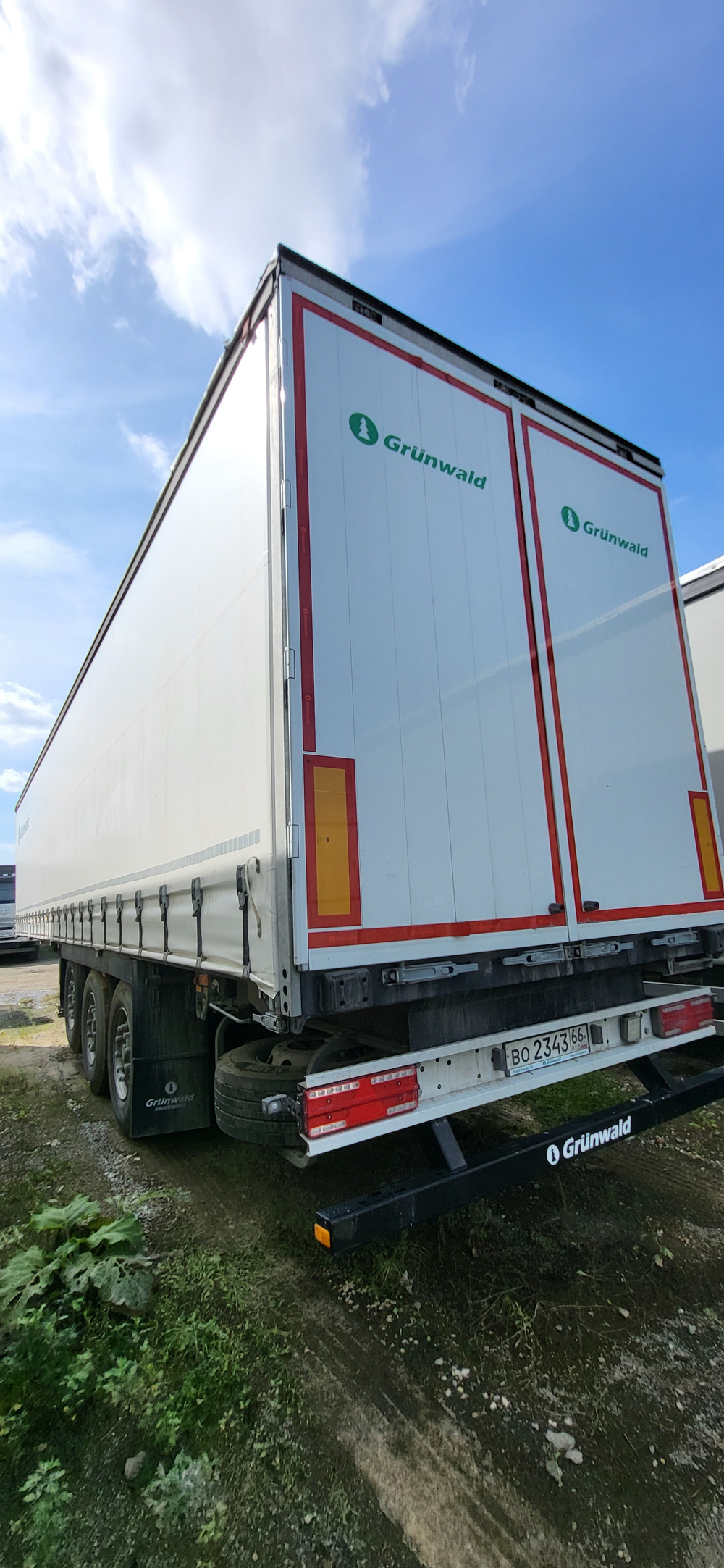 Grunwald 9453 Полуприцеп бортовой (евроборт) 9453-0000010-10 (Шторный)