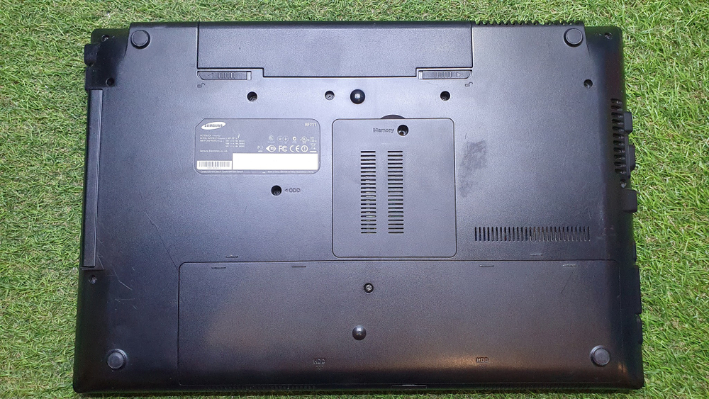 Ноутбук Samsung i7/6Gb/GT 540M 2Gb