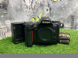 Nikon D100 (С дефектом)