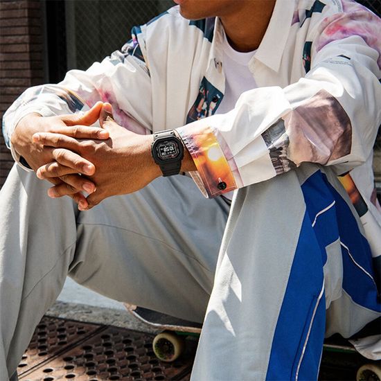 Наручные часы Casio G-Shock DW-H5600-1ER